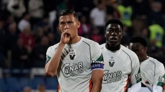 1 Detik Jay Idzes Gabung Genoa Langsung Geser Pemain Keturunan Italia Rp 31,29 Miliar