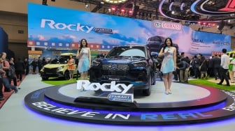 Daihatsu Rocky Hybrid Diperkenalkan di GIIAS 2025, Berapa Harganya?