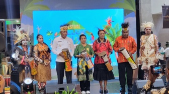 Festival Teluk Wondama 2025: Merayakan 100 Tahun Peradaban Papua Lewat Tradisi dan Warisan Budaya