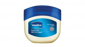 Fungsi Vaseline Repairing Petroleum Jelly, Apakah Bisa untuk Wajah?
