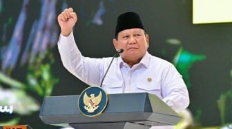 Momen Prabowo Sindir Tukang Kritik 'Omon-omon' di Panggung PKB: Enak Aja, Nggak Keringetan