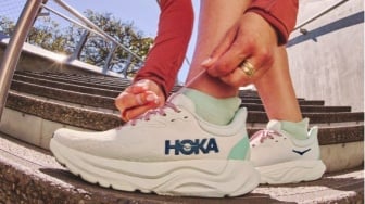 8 Cara Membedakan Sepatu Hoka Ori vs KW, Ini 4 Rekomendasi Koleksi Terbaiknya