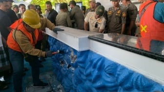 Di Tengah Tudingan Tebang Pilih, Satpol PP Bali Janjikan Keadilan Gusur Bangunan di Pantai Bingin