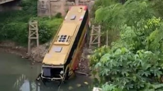 Bus Terjun ke Jurang di Sungai Busui, Kecelakaan Ungkap Krisis Infrastruktur Kaltim