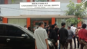 Gedung Rektorat Universitas Tjut Nyak Dhien Disegel Ahli Waris