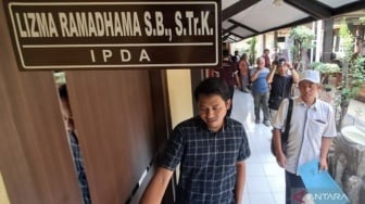 Rp 18 Miliar Lenyap! 4 Fakta Penipuan Travel Haji di Lamongan: Sudah Jual Sawah Gagal Umrah
