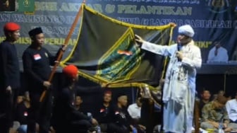 Siapa Sebenarnya PWI LS? Mengupas Ormas Penjaga Walisongo yang Berani Lawan FPI