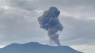Gunung Marapi Erupsi 46 Detik, Ancaman Lahar Dingin Tetap Mengintai!