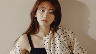 4 Daily OOTD ala Cho Yi Hyun yang Bikin Gaya Makin Sweet