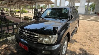 Dulu Jadi Tunggangan Ratu Atut, Kini Land Cruiser Legendarisnya Dilelang Apa Adanya, Minat?