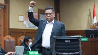 Breaking News! Hasto Divonis 3,5 Tahun Penjara