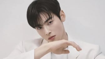 Jelang Wamil, Cha Eun Woo Bagikan Pesan Perpisahan untuk Para Penggemar