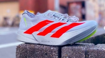 Adidas Adios Pro 4: Sepatu Karbon Terbaru yang Siap Bantu Kamu Pecahkan Rekor Lari