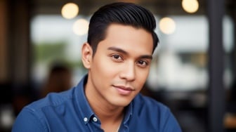 15 Ide Gaya Rambut Pria Sesuai Bentuk Wajah, Biar Cocok dan Ganteng Maksimal!