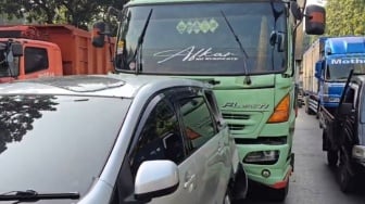Kecelakaan Beruntun di Pulogadung: Truk Seruduk 12 Kendaraan, Termasuk Motor Anggota TNI