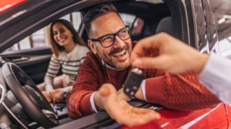 5 Rekomendasi Mobil Bekas Keluarga Paling Worth It Dibawah 100 Juta