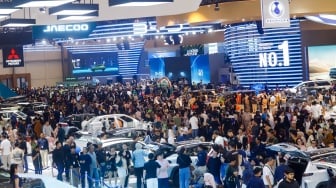 Rojali dan Rohana Ada di GIIAS 2025, Bukti Daya Beli Lagi Berat Tapi Mimpi Orang RI Bagus!