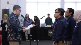 Lantik Pengurus GRADASI 20252030, Dave Laksono Soroti Ruang Digital dan Kendali Algoritma