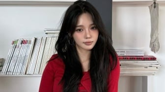 4 Gaya Girly Street Style ala Roh Jisun Buat Inspirasi Daily Outfit-mu!
