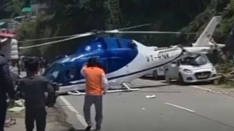 CEK FAKTA: Video Helikopter VT-RNK Jatuh di Danau Toba