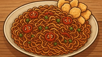 Resep Mie Pedas Ala Restoran, Praktis, Enak,  Cocok untuk Camilan di Rumah