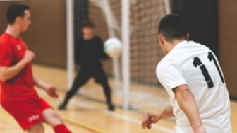 Otot Lelah, Otak Ikut Ngelag? Yuk Intip Penjelasan Ilmiahnya di Futsal