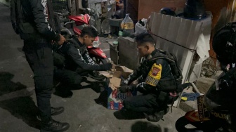Miras Ilegal Digerebek: Sparta Polresta Solo Sikat Penjual Ciu di Kadipiro