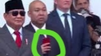Berapa Harga HP Didit Prabowo? Sekelas Anak Presiden Pakai iPhone Lawas, Orang Kaya Rendah Hati!