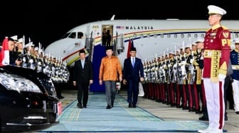 PM Malaysia Anwar Ibrahim Tiba di Jakarta, Siap Gelar Pertemuan Annual Consultation dengan Prabowo