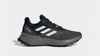 6 Sepatu Lari untuk Medan Berbatu dan Trail, Grip Kuat dan Tetap Nyaman