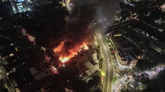 Kebakaran Pasar Taman Puring Tak Ada Korban, Petugas Damkar Tetap Siaga hingga Pagi