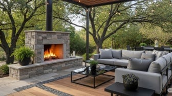 11 Desain Ruang Tamu Outdoor Estetik dan Cozy, Solusi Hunian Masa Kini