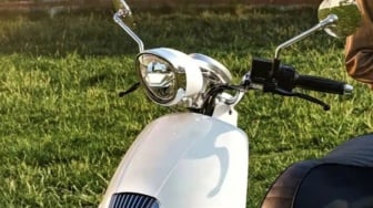 Lupakan Scoopy, Pesona Skutik Retro Bergaya Cruiser Ini Bikin Jatuh Hati