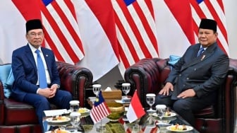 Sembari Makan Siang, Prabowo dan PM Anwar Bahas Konflik Thailand-Kamboja hingga Isu Global