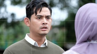 Jadi Pasangan Egois di Film Assalamualaikum Baitullah, Miqdad Addausy Tega Membelah Hati