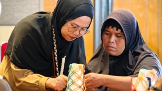 Cetak Wirausaha Baru Lewat Program Macrame Berbasis Komunitas