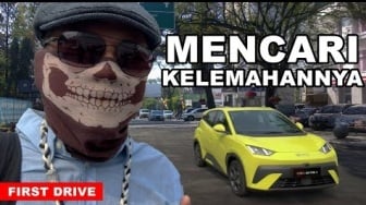 Sumber Penghasilan Om Mobi, Kolektor Mobil Langka yang Dipalak saat Review