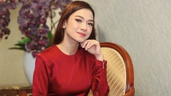 Dituduh Punya Sugar Daddy, Artis Ini Ngamuk Bawa-Bawa Polisi