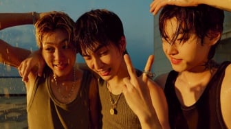 XngHan & Xoul Ekspresikan Jiwa Muda Bebas di Teaser MV Lagu Waste No Time