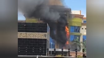 Kebakaran Lahap Gedung Asrama Haji Medan, Tak Ada Korban Jiwa