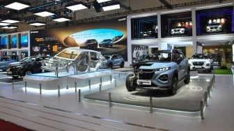 Suzuki Fronx Dominasi Pemesanan Mobil Baru, Compact SUV Hybrid Mulai Jadi Pilihan
