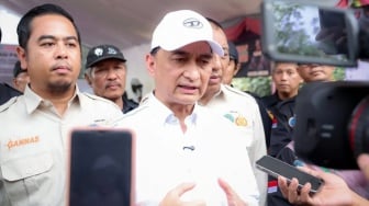 'Tangan Besi' Wagub Banten, Janjikan Kesejahteraan, tapi Ancam Pecat PPPK yang Berani Demo