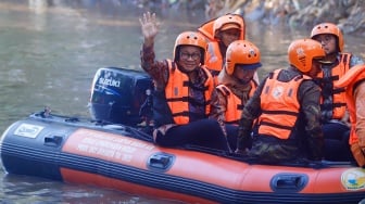 Pramono Ogah Buru-buru Hidupkan Waterway di Ciliwung: Airnya Hampir Enggak Ada Saat Kemarau