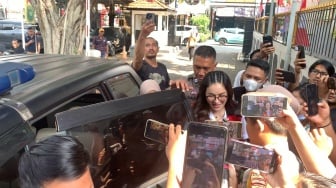 Lagi Sakit Gigi, Nikita Mirzani Minta Sidang Lanjutan Kasus Pemerasan Reza Gladys Ditunda