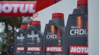 Momen Kolaborasi Akhir Tahun Motul Indonesia dan NGK Busi untuk Komunitas Otomotif