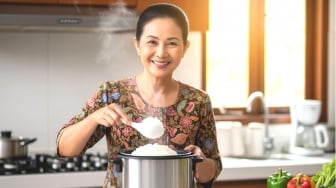 Tinggalkan Teflon, Ini 7 Rekomendasi Rice Cooker Stainless Steel Murah Anti Lengket!