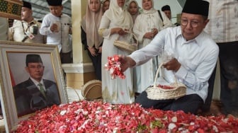 Haru Iringi Pemakaman Mantan Menteri Agama Suryadharma Ali