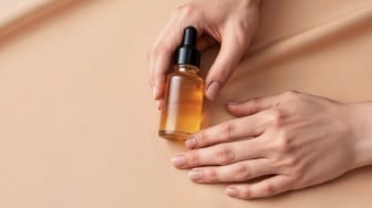 5 Rekomendasi Serum Bakuchiol Buat Hilangkan Bekas Jerawat PIE dan PIH, Mulai Rp20 Ribuan