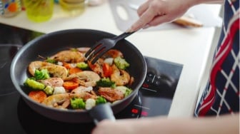 5 Teflon Murah dan Tahan Lama dengan Lapisan Tebal, Harga Rp 80 Ribuan