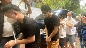 Apes! Gegara Nunggak Iuran RT, Sindikat Polisi Palsu Asal China Digerebek di Jaksel
